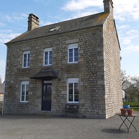 La Bouyardiere Bed & Breakfast *