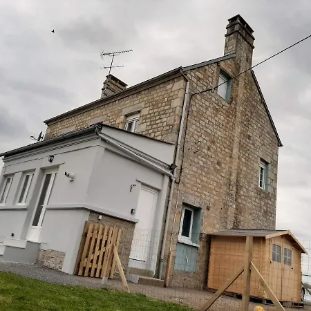 La Bouyardiere Bed & Breakfast *